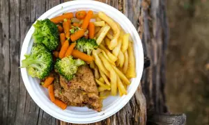 Co z resztek kurczaka? Szybkie i kreatywne obiady zero waste