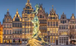 Gdzie leży Antwerpia? Odkryj jej kluczową lokalizację w Belgii
