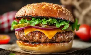 Réussir son Smash Burger Maison : Croûte parfaite & viande juteuse