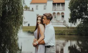 Ile wcześniej zaprasza się na wesele, aby uniknąć problemów?