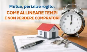 Mutuo, perizia e rogito: allineare i tempi è cruciale per non perdere compratori. Casa, chiavi, contratto e sveglia simboleggiano l'urgenza.