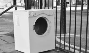 Gdzie oddać elektrośmieci w Warszawie? Sprawdź najlepsze miejsca!