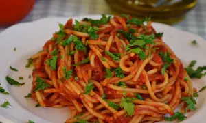 Proste spaghetti z chili, które zachwyci Twoje podniebienie w 30 minut