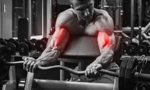 Ile razy w tygodniu ćwiczyć biceps? Dwa treningi to złoty standard!