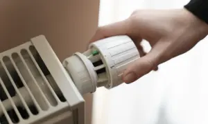 Jakie ogrzewanie do domu szkieletowego wybrać, aby zaoszczędzić?