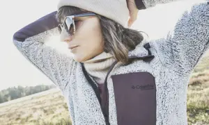 Bluza sherpa – co to znaczy i jakie ma wyjątkowe właściwości?