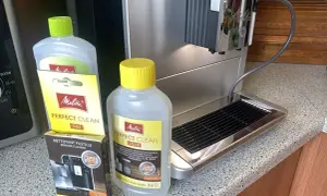 Krups anticalc kit F054 jak używać? Zestaw Melitta Perfect Clean do czyszczenia ekspresu.
