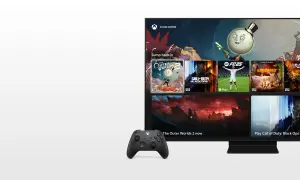 Zobacz, jak połączyć aplikację Xbox z konsolą, by grać w chmurze. Na ekranie gry, obok kontrolera.