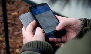 Ustawianie Google Maps na ciężarówki jest proste. Na ekranie telefonu widzimy mapę i trasę, która pomoże w nawigacji.