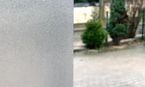 Folia elektrostatyczna do druku - jak wykorzystać jej zalety w praktyce