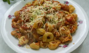 Jak zrobić tortellini w domu - prosty przepis na pyszne danie
