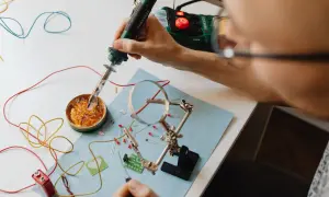 Jak nauczyć się elektryki: skuteczne metody i praktyczne umiejętności