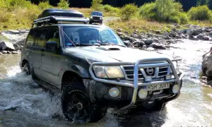 SUV w teren: Jaki wybrać? Poradnik eksperta na polskie bezdroża