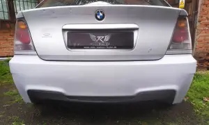 BMW E36 Compact spoiler: M-Pakiet czy GT? Wybierz idealny!