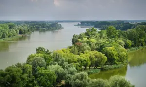 Gdzie leży jezioro Gopło? Odkryj jego tajemnice i lokalizację