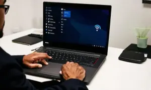 Jak włączyć Wi-Fi na laptopie i uniknąć problemów z połączeniem