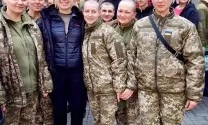Dlaczego w wojsku golą na łyso? Odkryj zaskakujące powody tej praktyki