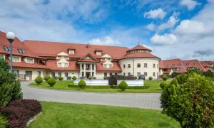 Hotel Ossa ile pokoi - sprawdź, ile osób może tu nocować