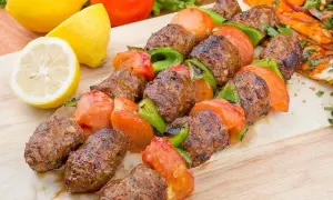 Ile kcal ma duży kebab? Zaskakujące fakty o kaloryczności