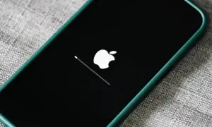 iOS 19: Jak bezpiecznie zaktualizować iPhone'a? Poradnik krok po kroku