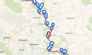 Mapa z zaznaczonym szlakiem Orlich Gniazd samochodem, od Częstochowy po Kraków, z licznymi punktami widokowymi.