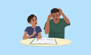 Dos jóvenes estudian un libro, uno señala un gráfico y el otro se rasca la cabeza, confundido por las abreviaturas en inglés.