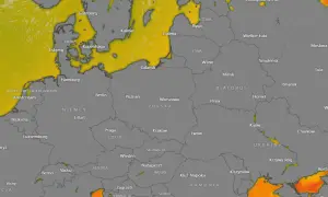 Mapa Europy z zaznaczonymi temperaturami wody w Bałtyku i okolicach.
