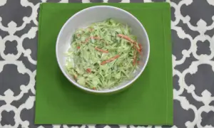 Colesław z KFC: Jak uzyskać idealny smak i konsystencję?