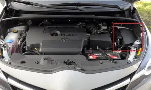 Gdzie są bezpieczniki w Toyota Yaris II? Oto co musisz wiedzieć