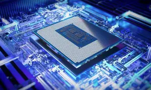 Nowoczesny procesor na niebieskiej płycie głównej, idealny do RTX 4060.