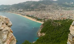 Alanya - nad jakim morzem leży to magiczne miejsce?