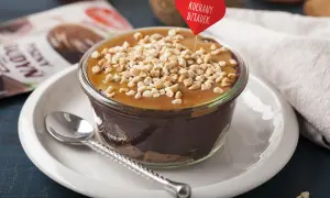Przepisy na ciasto z masą krówkową, które zachwycą każdego smakosza