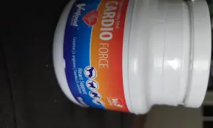 Białe opakowanie suplementu Cardioforce dla zwierząt, z napisem "Heart Support" i ikonami zwierząt.