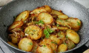 Perfekte Bratkartoffeln: Welche Gewürze machen sie knusprig?