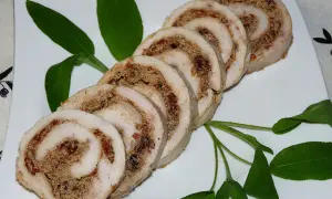 Pyszne roladki drobiowe z suszonymi pomidorami - prosta receptura
