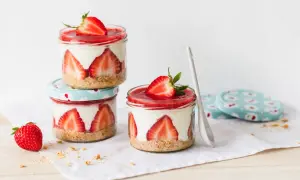 Schnelle Erdbeer-Desserts: Blitz-Rezepte unter 20 Minuten