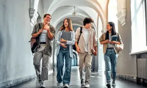 Praca za granicą po studiach w Polsce: Jak uniknąć trudności i znaleźć zatrudnienie
