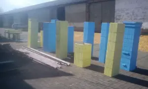 Czym malować ule styrodurowe, aby nie zaszkodzić pszczołom?