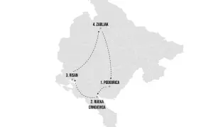 Karte von Montenegro mit einer Route: Podgorica (1), Rijeka Crnojevica (2), Risan (3) und Žabljak (4).