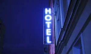 Za co hotel dostaje gwiazdki? Odkryj tajemnice oceny hoteli w Polsce
