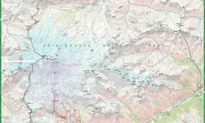 Mapa turystyczna Prielbrusye National Park. Widoczne lodowce, szlaki i miejscowości, w tym Elbrus. Tu dowiesz się, gdzie leży Elbrus.