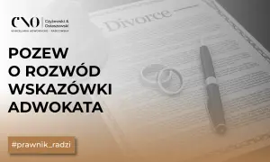 Pozew o rozwód wzór uzasadnienia. Dokumenty prawne, obrączki i pióro na tle tekstu "Divorce". #prawnik_radzi