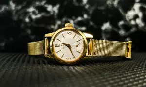 Zegarek damski Zenith – elegancja, jakość i wyjątkowe modele do wyboru