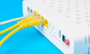 Jaki kabel Ethernet do światłowodu? Wybierz idealny i nie przepłacaj!