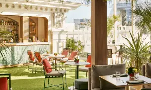 Pop, Tapas y Copas: Tu guía definitiva para el tardeo perfecto