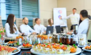 Royal Catering - co to za firma i jakie usługi cateringowe oferuje?