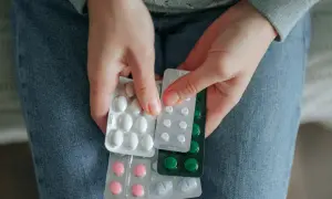 Kiedy brać leki na cholesterol? Najlepszy czas i zasady