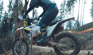 Husqvarna TE 250 2T - szczegółowe informacje i porównania modeli