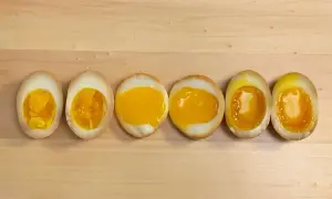 Sekret idealnego jajka do ramenu: Ajitsuke Tamago krok po kroku