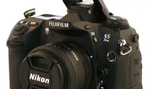 Recenzja Fuji S5 Pro: Zalety i wady tego modelu aparatu